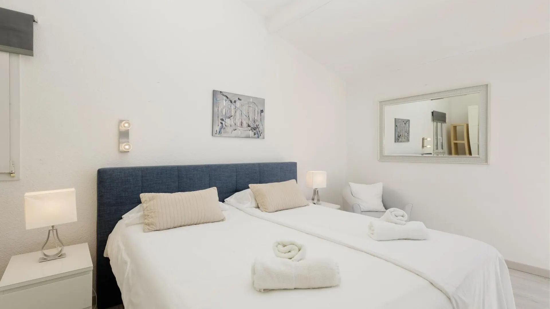 6 Bedroom Villa, With Heated Pool And Sea Views, Next To The Beach Of Costabella Marbella Holiday home