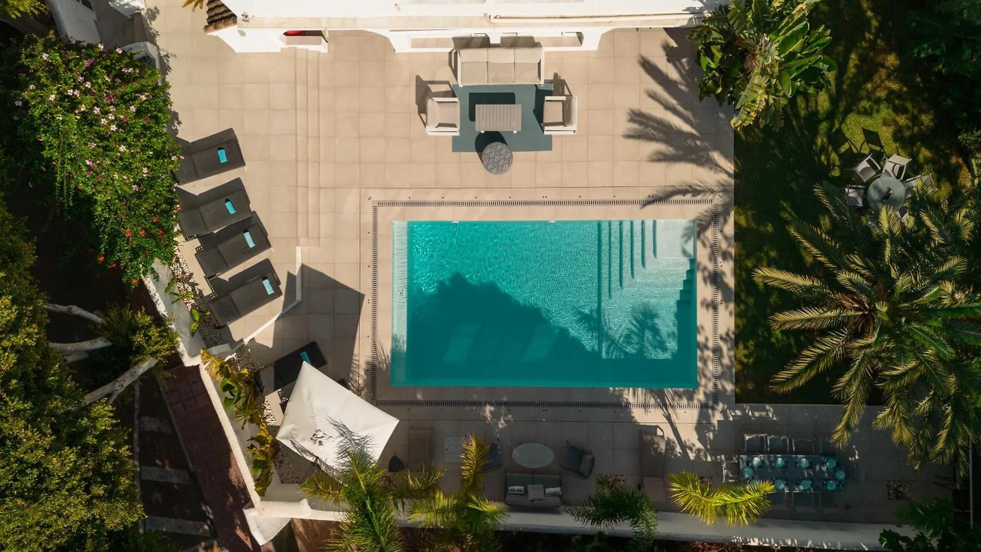 6 Bedroom Villa, With Heated Pool And Sea Views, Next To The Beach Of Costabella Marbella 0*,