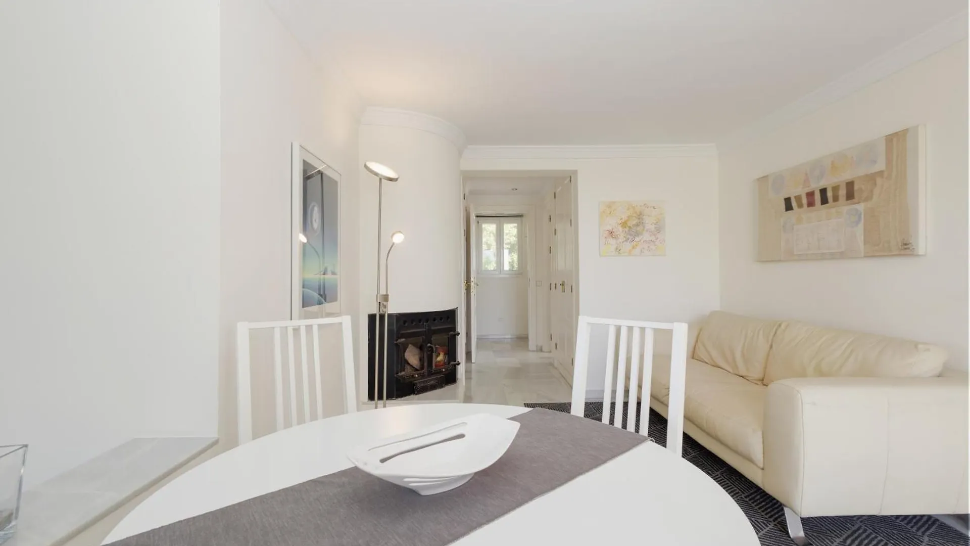 6 Bedroom Villa, With Heated Pool And Sea Views, Next To The Beach Of Costabella Marbella